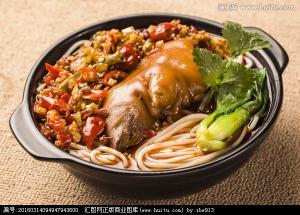 邹城网红猪脚米线加盟,开启美食创业新篇章