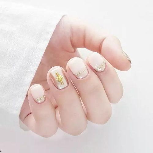 明星同款指甲美甲,美甲潮流新风向