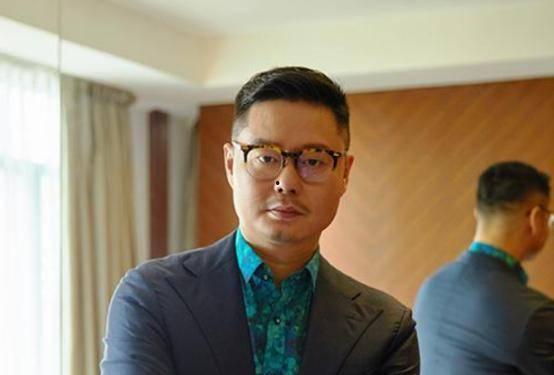 男明星魏翔,喜剧界的璀璨明星，笑点与才华并存的魅力男星