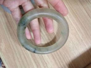 玉手镯怎样看玉料好坏啊,如何一眼辨玉料优劣