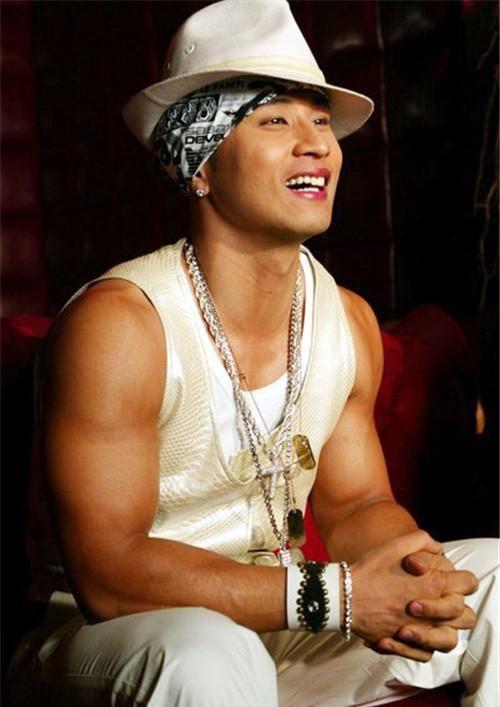 加入美籍中国明星,揭秘加入美籍的中国明星传奇人生