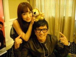 情侣独家爆料女明星视频,情侣曝光女明星私密视频幕后真相