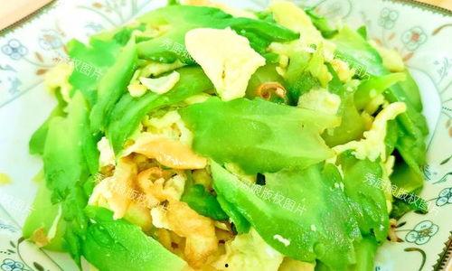 鸡吃瓜被抓,动物行为背后的奥秘