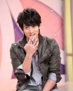 男明星下体异常